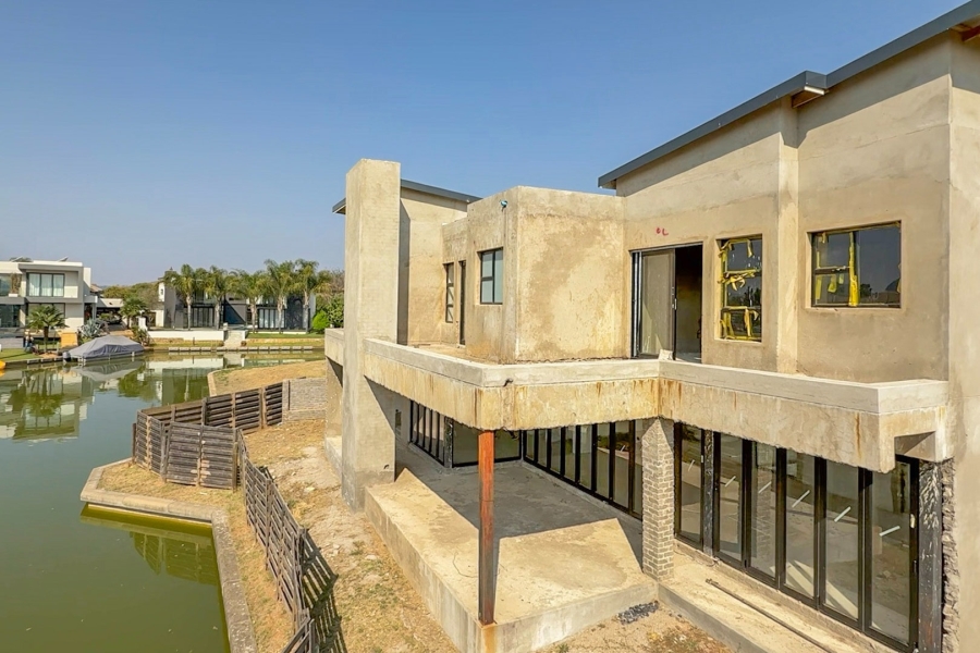 4 Bedroom Property for Sale in The Islands Estates North West